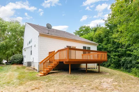 Exterior - 878 Anson Dr, Cincinnati, OH 45245 photo 5 of 7
