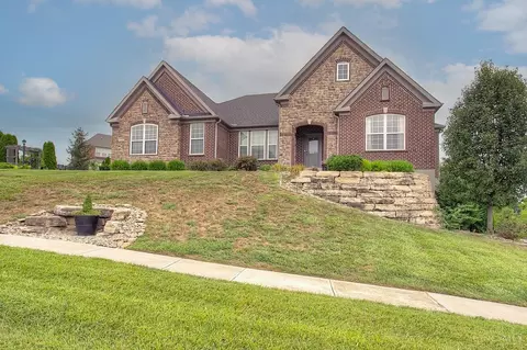 7350 Keltner Dr, West Chester, OH 45069