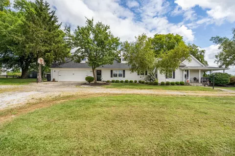 7661 St Rt 350, New Vienna, OH 45159
