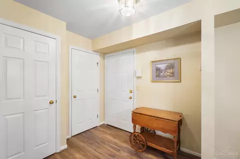 3997 Maplefield Ct, Cincinnati, OH 45255 photo 8