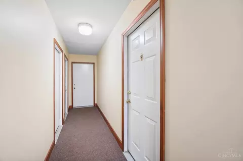 3997 Maplefield Ct, Cincinnati, OH 45255 photo 7