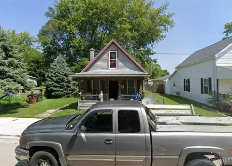 206 Elm St, Bradford, OH 45308