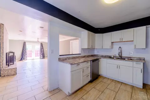 Kitchen - 1869 Ashbrook Dr, Cincinnati, OH 45238 photo 1 of 1