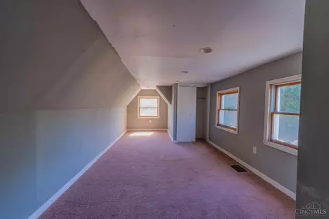 Bedroom - 1869 Ashbrook Dr, Cincinnati, OH 45238 photo 1 of 2