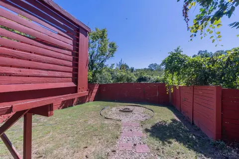 Exterior - 1869 Ashbrook Dr, Cincinnati, OH 45238 photo 2 of 3