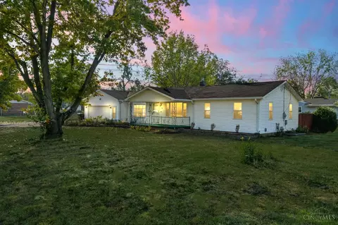 5575 Fairview Dr, Carlisle, OH 45005