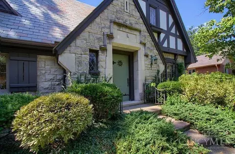 Exterior - 3833 Eileen Dr, Cincinnati, OH 45209 photo 5 of 21