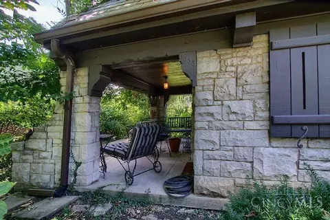 Exterior - 3833 Eileen Dr, Cincinnati, OH 45209 photo 8 of 21