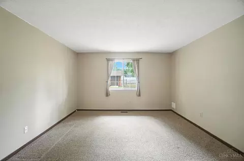 7311 Beth Ct, Carlisle, OH 45005 photo 5