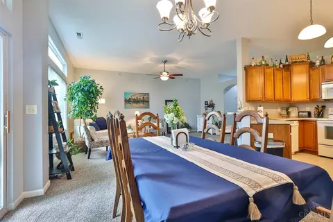 Dining - 7740 Bridge Point Dr, Cincinnati, OH 45248 photo 4 of 4