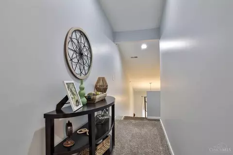 Entry Way - 7740 Bridge Point Dr, Cincinnati, OH 45248 photo 2 of 2