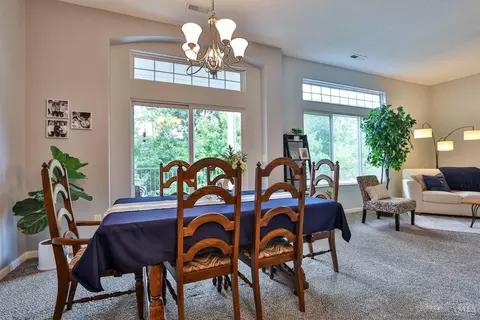 Dining - 7740 Bridge Point Dr, Cincinnati, OH 45248 photo 3 of 4
