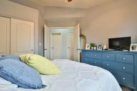 Bedroom - 7740 Bridge Point Dr, Cincinnati, OH 45248 photo 5 of 5