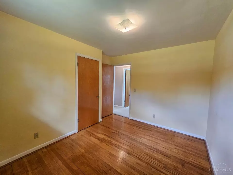 Bedroom - 7353 Morgan Rd, Cleves, OH 45002 photo 2 of 6