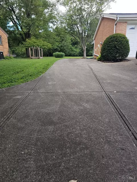 Exterior - 7353 Morgan Rd, Cleves, OH 45002 photo 1 of 6