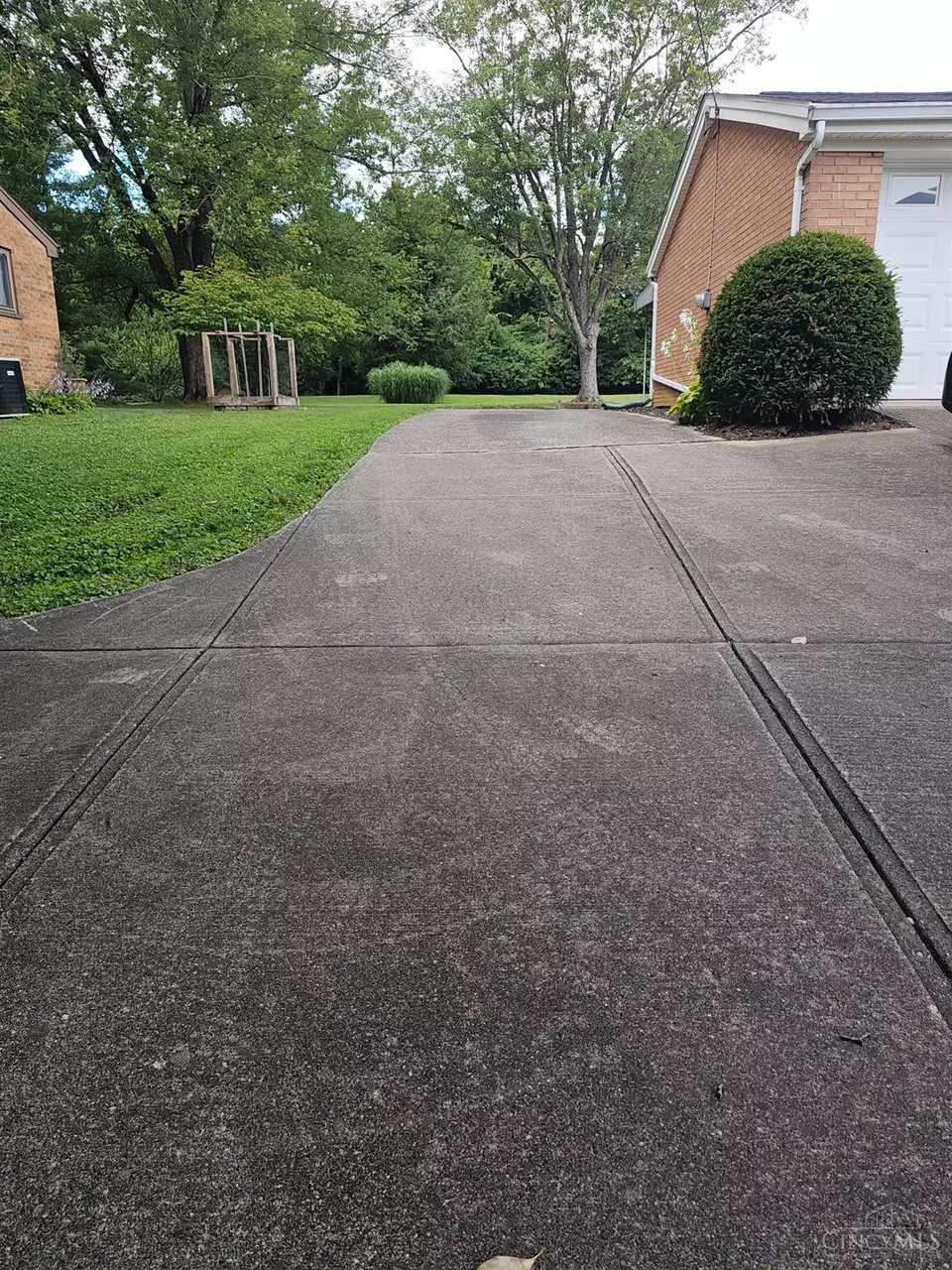 Exterior - 7353 Morgan Rd, Cleves, OH 45002 photo 1 of 6