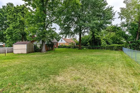 Exterior - 7068 Mulberry St, Cincinnati, OH 45239 photo 5 of 5