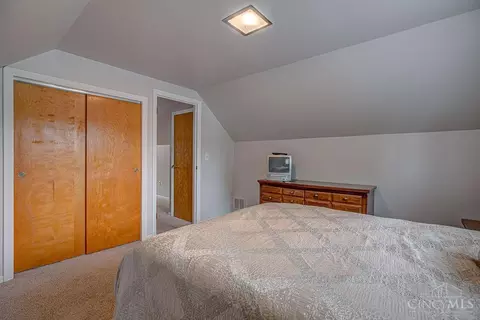 Bedroom - 7068 Mulberry St, Cincinnati, OH 45239 photo 6 of 6