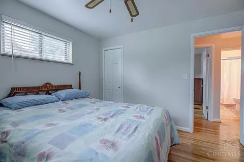 Bedroom - 7068 Mulberry St, Cincinnati, OH 45239 photo 2 of 6