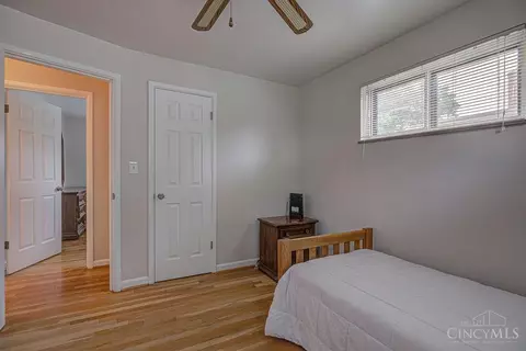 Bedroom - 7068 Mulberry St, Cincinnati, OH 45239 photo 4 of 6