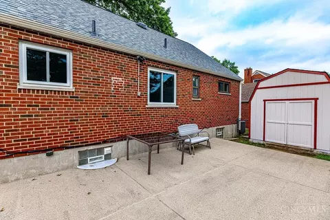 Exterior - 7068 Mulberry St, Cincinnati, OH 45239 photo 4 of 5