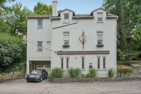 3940 Clifton Ave, Cincinnati, OH 45220