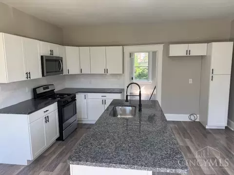 7617 Elizabeth St, Mount Healthy, OH 45231 photo 7