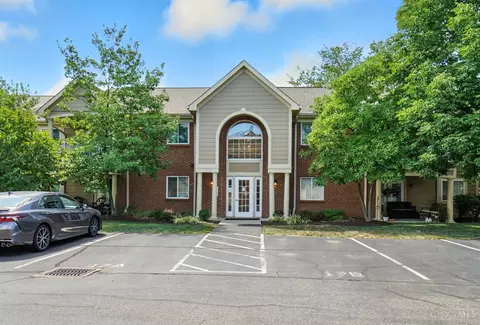 7317 Chatham Ct, West Chester, OH 45069