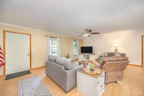 106 Aaron Dr, Mount Orab, OH 45154 photo 2