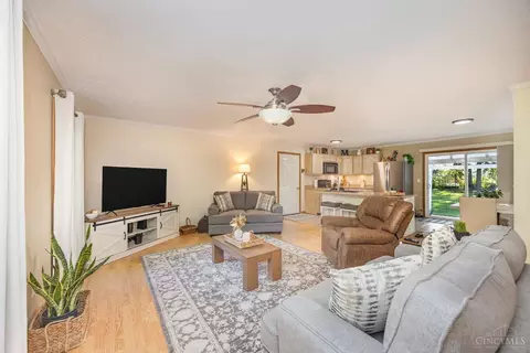106 Aaron Dr, Mount Orab, OH 45154 photo 4