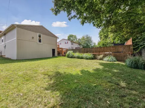 Exterior - 2520 Willowspring Ct, Cincinnati, OH 45231 photo 16 of 17