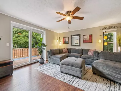 Living - 2520 Willowspring Ct, Cincinnati, OH 45231 photo 8 of 12
