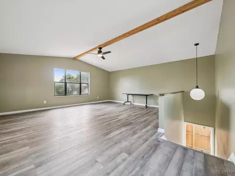 Living - 2520 Willowspring Ct, Cincinnati, OH 45231 photo 10 of 12