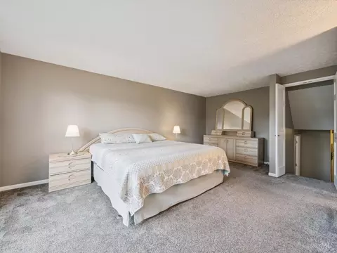 Bedroom - 2520 Willowspring Ct, Cincinnati, OH 45231 photo 5 of 12