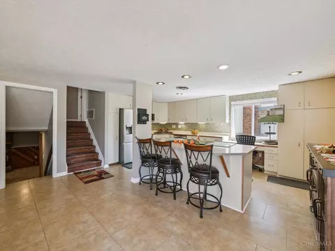Kitchen - 2520 Willowspring Ct, Cincinnati, OH 45231 photo 1 of 4
