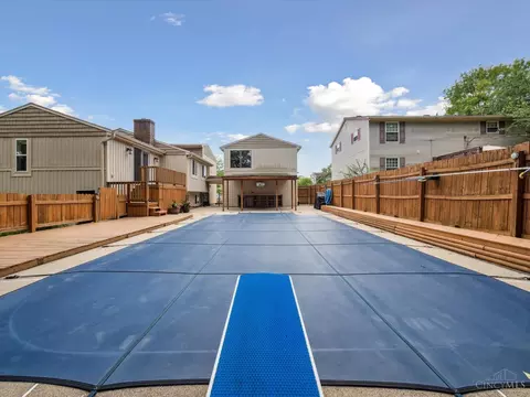 Exterior - 2520 Willowspring Ct, Cincinnati, OH 45231 photo 14 of 17