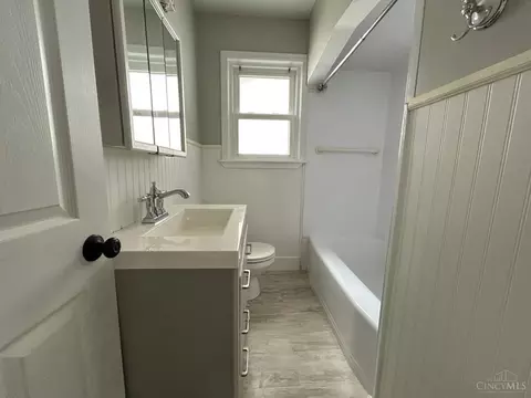 Bath - 7400 Hickman St, Mount Healthy, OH 45231 photo 1 of 1