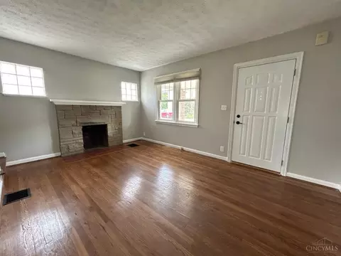Living - 7400 Hickman St, Mount Healthy, OH 45231 photo 1 of 2