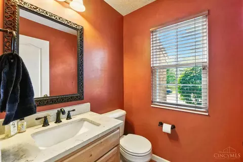 Bath - 6556 Thistle Grv, Morrow, OH 45152 photo 3 of 4