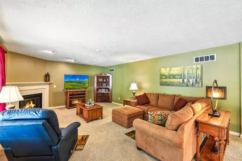 Living - 6556 Thistle Grv, Morrow, OH 45152 photo 1 of 4
