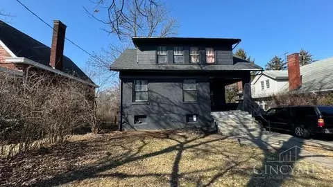 2822 Montana Ave, Cincinnati, OH 45211