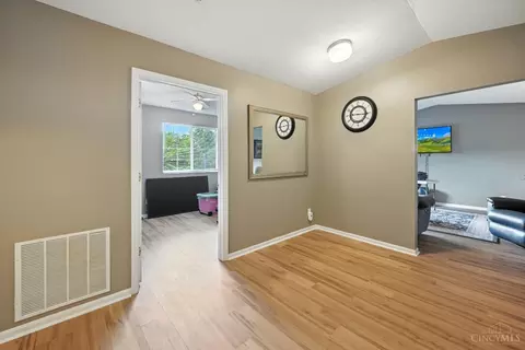 822 Compton Rd, Cincinnati, OH 45231 photo 6