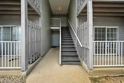 822 Compton Rd, Cincinnati, OH 45231 photo 2