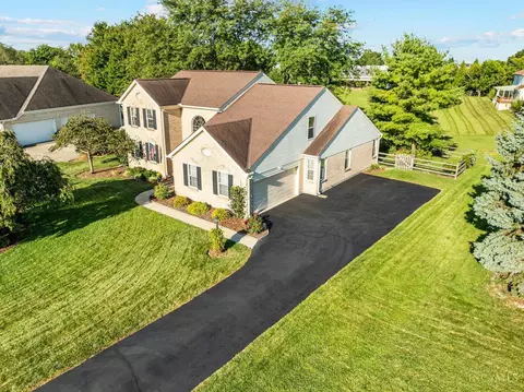 6365 Fieldstone Dr, Mason, OH 45040