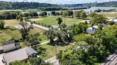 3201 Riverside Dr, Cincinnati, OH 45226