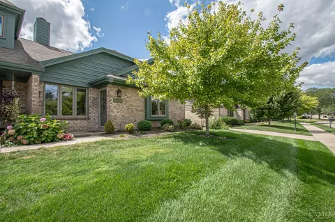 1320 Donson Cir, Kettering, OH 45459