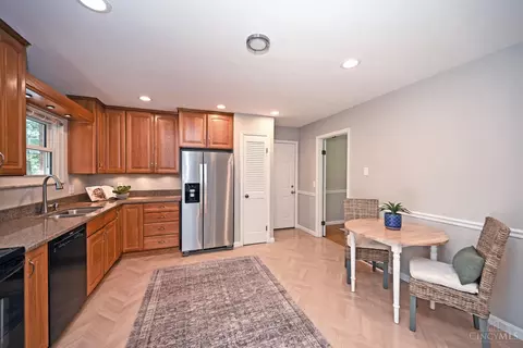 Kitchen - 5713 Brasher Ave, Blue Ash, OH 45242 photo 3 of 4