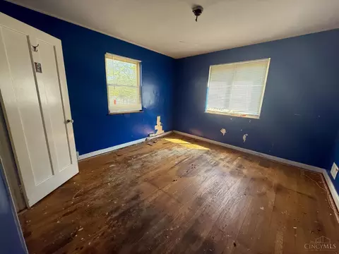 Bedroom - 2955 Ferguson Rd, Cincinnati, OH 45238 photo 1 of 5