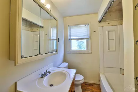 682 Main St, Williamsburg, OH 45176 photo 19