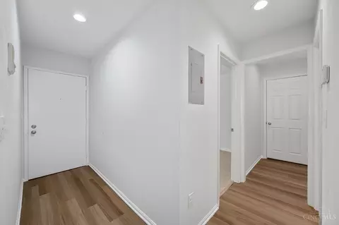 2230 Kemper Ln, Cincinnati, OH 45206 photo 23